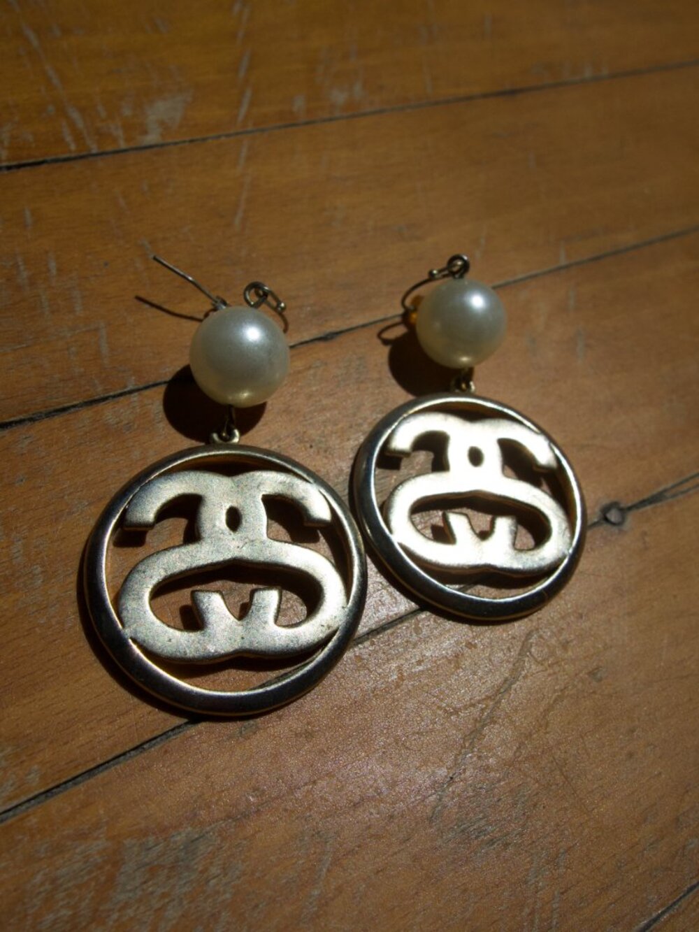 Vintage STUSSY Hoop Earrings Gold